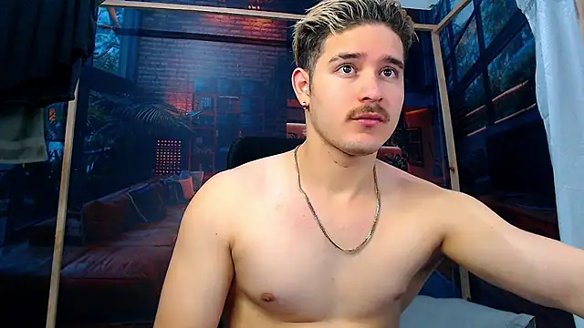 AlexPiersss online show from October 2025 07:15:01 PM
