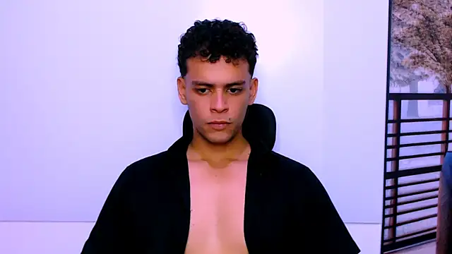 DominicBlazze online show from October 2025 07:11:02 PM