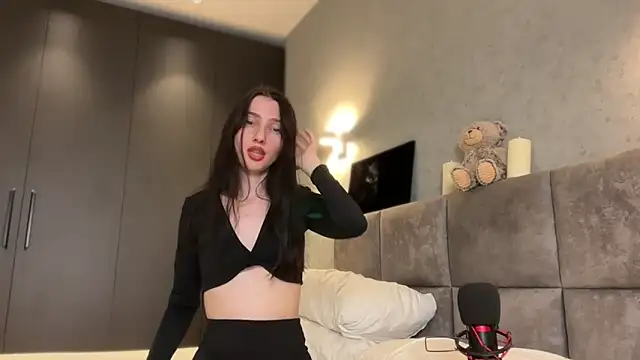 AnaMoonlight online show from February 2026 03:19:02 PM