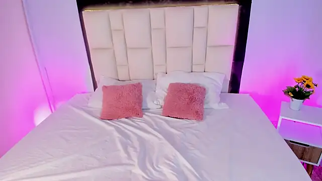 Athenea  fox online show from October 2025 11:20:02 AM