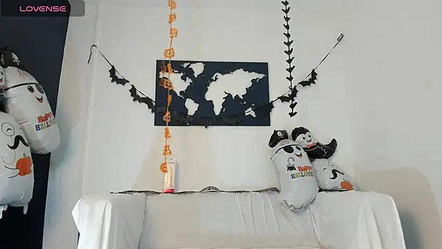 XaanderGrey online show from October 2025 11:11:02 AM