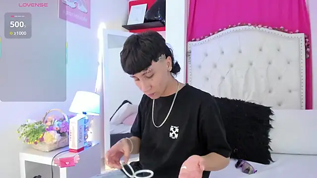 XaanderGrey online show from November 2025 08:27:02 PM