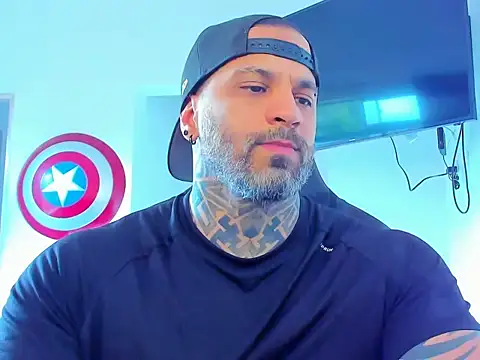 JoshRigby online show from November 2025 07:52:02 PM