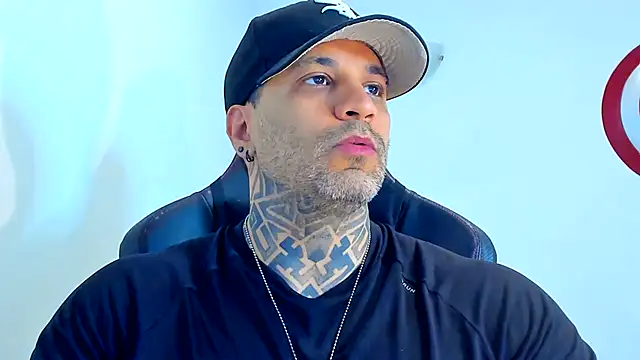 Snapshot of JoshRigby chatting on May 2026 07:42:02 PM JoshRigby online show from May 2026 07:42:02 PM