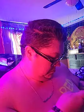 Snapshot of violentviolet68 chatting on May 2026 05:53:01 PM violentviolet68 online show from May 2026 05:53:01 PM