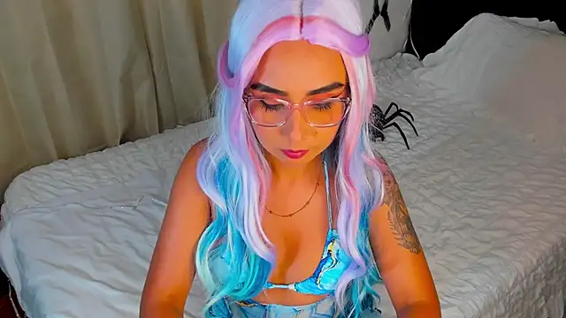 EmilyValk online show from October 2025 01:42:02 AM