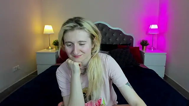 CamillaDreamer online show from November 2025 05:57:02 PM