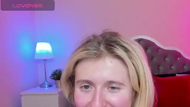 CamillaDreamer online show from November 2025 07:17:01 PM