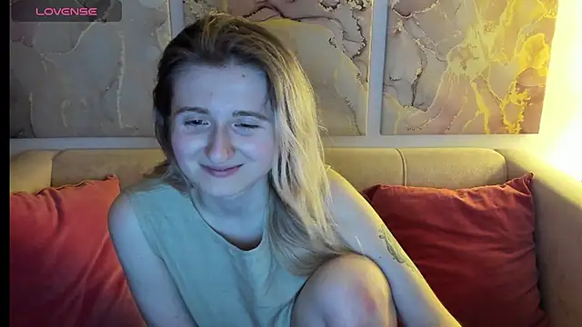 CamillaDreamer online show from April 2026 06:10:01 PM