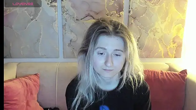 CamillaDreamer online show from April 2026 12:35:01 AM