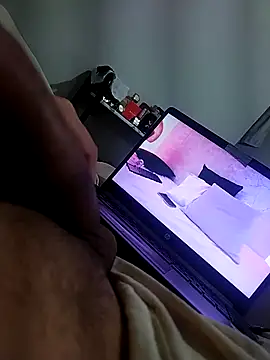 Snapshot of A_reyes1122 chatting on October 2025 10:46:02 AM A reyes1122 online show from October 2025 10:46:02 AM