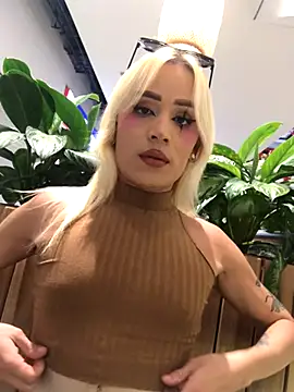 Snapshot of alexawinterrr chatting on December 2025 08:26:01 PM alexawinterrr online show from December 2025 08:26:01 PM