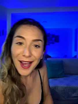 Mariana gom online show from November 2025 03:16:02 AM