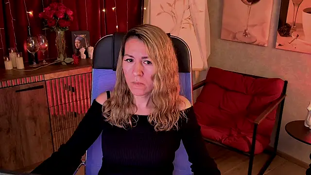 DonnaSmitth online show from April 2026 07:08:01 PM