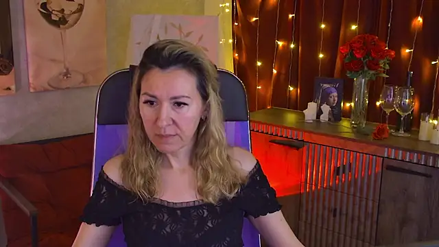 DonnaSmitth online show from April 2026 06:55:01 PM