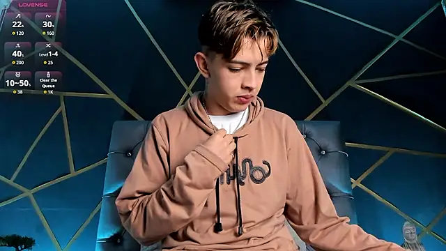 Lian Miller1  online show from February 2026 12:31:01 PM