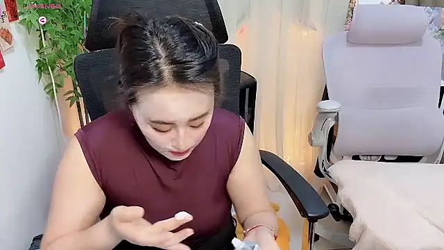 NEWONETO online show from March 2026 03:11:01 PM