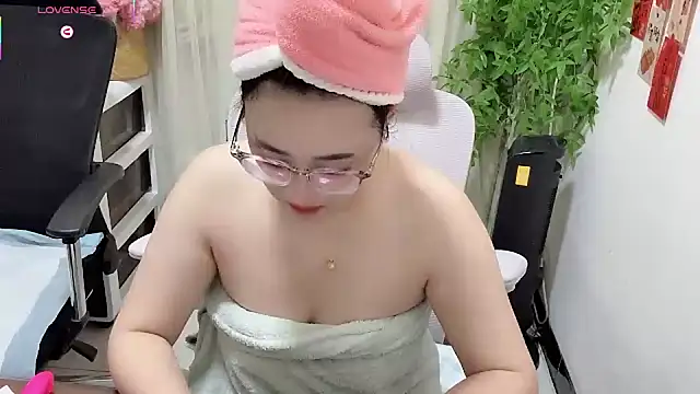 NEWONETO online show from July 2026 12:25:02 PM