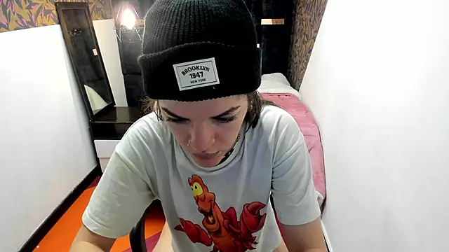 Mia Carter   online show from October 2025 08:31:01 PM