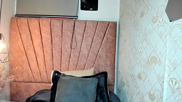 Issa Milf   online show from November 2025 12:13:01 PM