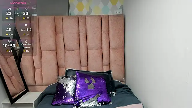 Issa Milf   online show from February 2026 01:05:01 PM