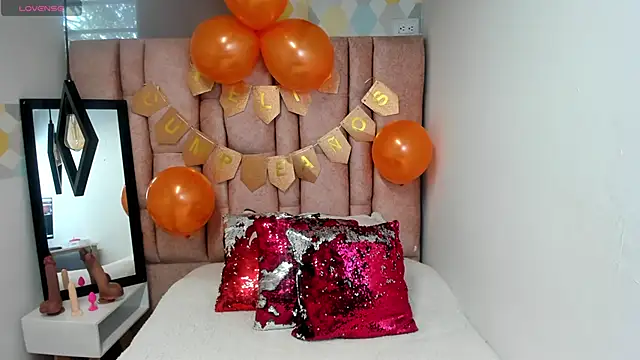 Issa Milf   online show from March 2026 01:49:02 PM