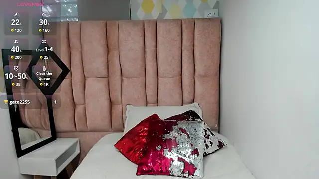 Issa Milf   online show from March 2026 02:18:01 PM