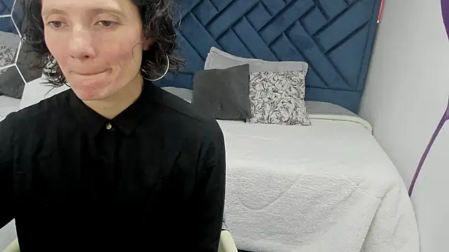 Valery More   online show from November 2025 12:27:02 PM