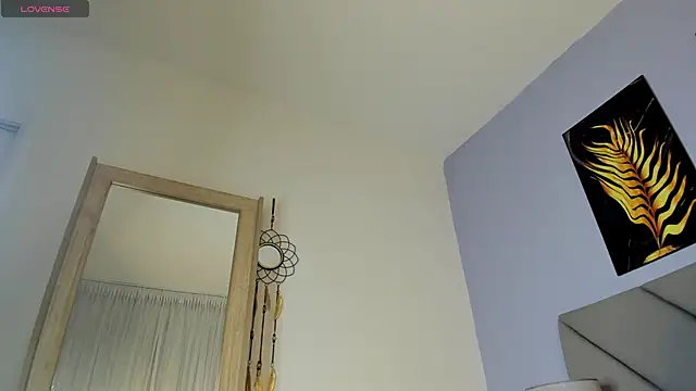 Kandyfrees  online show from October 2025 12:26:01 PM