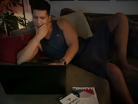 Snapshot of austinfxxx chatting on October 2025 01:28:01 AM austinfxxx online show from October 2025 01:28:01 AM