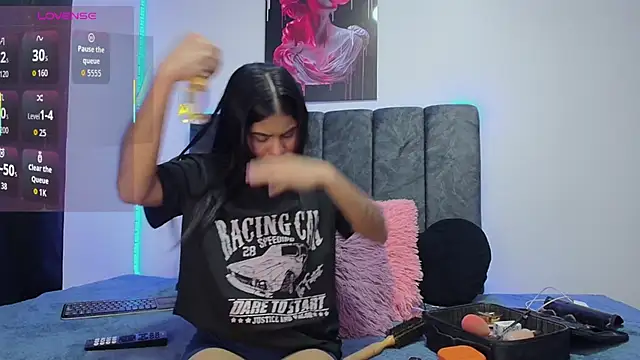 karinna santana online show from January 2026 08:03:01 PM