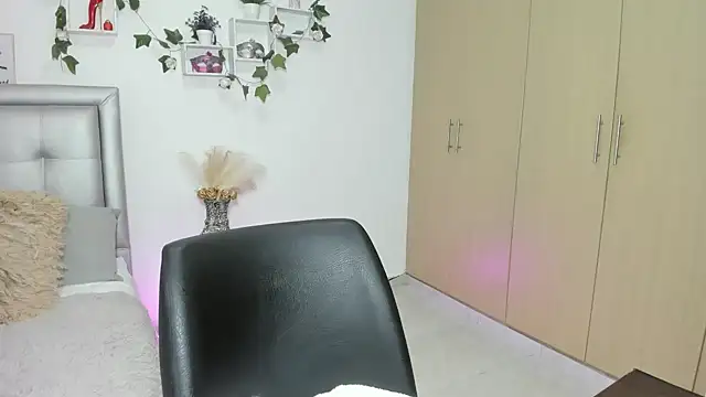 mia star 2 online show from June 2026 11:38:01 AM
