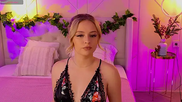 EllyLinn online show from February 2026 05:05:02 PM