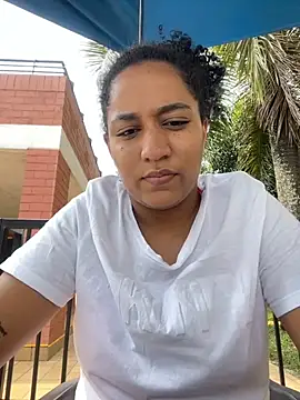 jesicamonroe44 online show from November 2025 05:37:01 PM