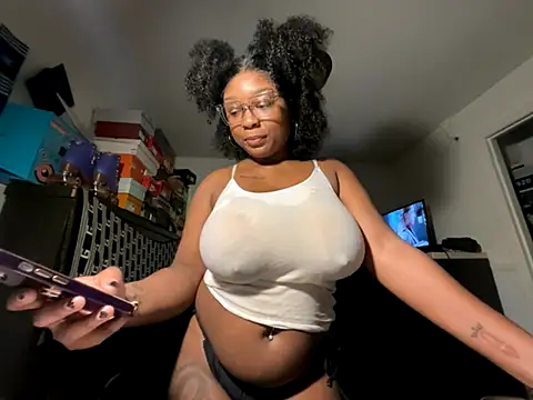 Snapshot of monicaval chatting on October 2025 03:37:02 AM monicaval online show from October 2025 03:37:02 AM