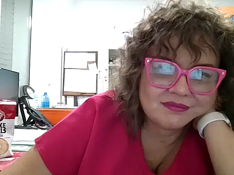Snapshot of roxy863086 chatting on October 2025 07:44:02 PM roxy863086 online show from October 2025 07:44:02 PM