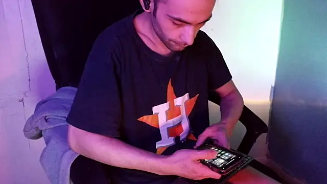 highinhtxx online show from March 2026 07:14:02 AM