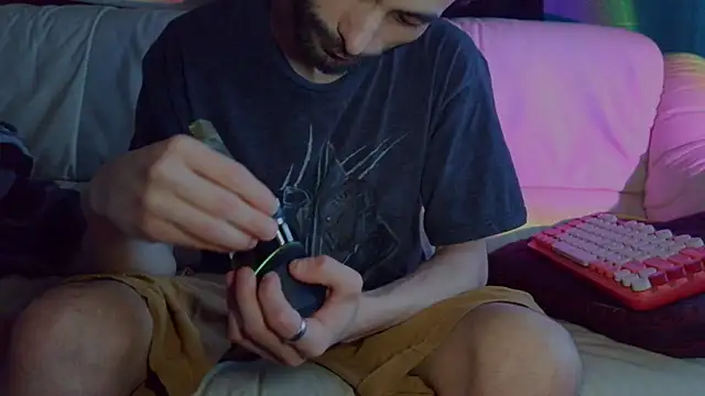 highinhtxx online show from July 2026 07:54:02 PM
