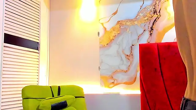 daniscot online show from November 2025 04:00:02 AM