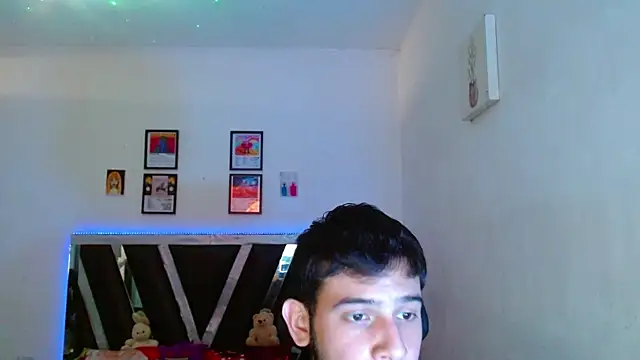 Sebasxxl12 online show from May 2026 09:11:02 PM