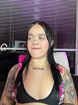 Snapshot of Sussyroxxx chatting on June 2026 04:26:02 AM Sussyroxxx online show from June 2026 04:26:02 AM