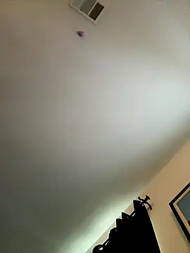 itsthecatchh online show from October 2025 09:04:02 PM