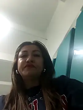 Snapshot of chloe__Jones_ chatting on November 2025 12:45:02 PM chloe Jones online show from November 2025 12:45:02 PM