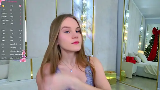 Lili Lohan online show from November 2025 05:05:02 PM