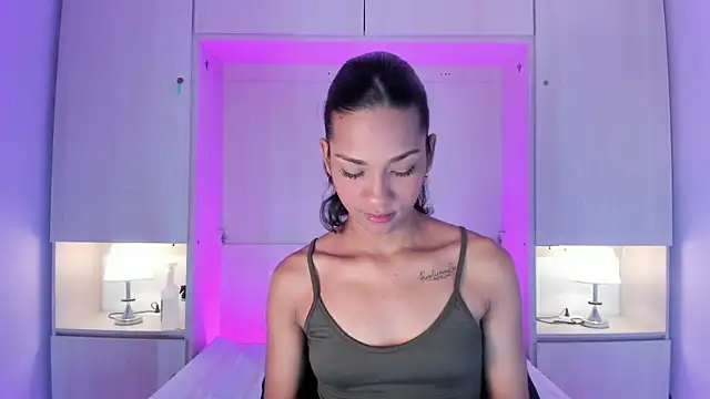AnahiCollins online show from June 2026 11:41:02 AM