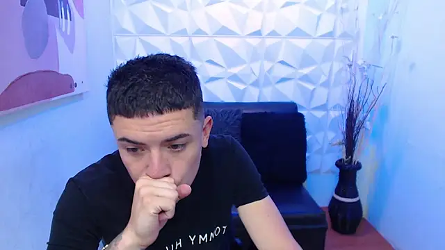 Snapshot of Adam_Blaze chatting on December 2025 03:06:01 PM Adam Blaze online show from December 2025 03:06:01 PM