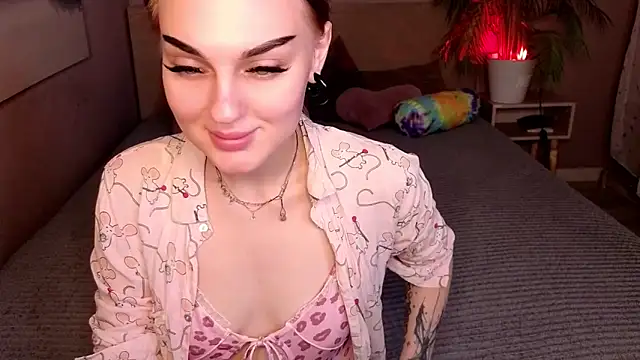 emlymur online show from October 2025 03:43:01 PM