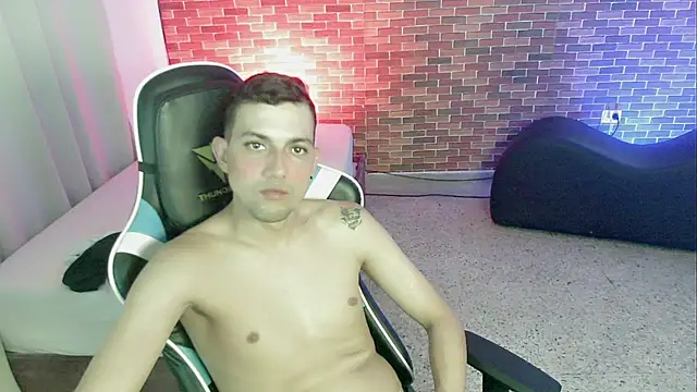 Snapshot of Bulls_23_ chatting on September 2025 11:31:02 PM Bulls 23 online show from September 2025 11:31:02 PM