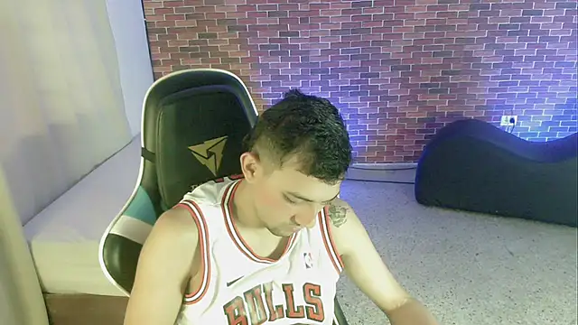 Snapshot of Bulls_23_ chatting on October 2025 01:51:02 PM Bulls 23 online show from October 2025 01:51:02 PM