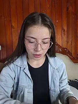 EmmaValencia  online show from January 2026 04:39:02 AM